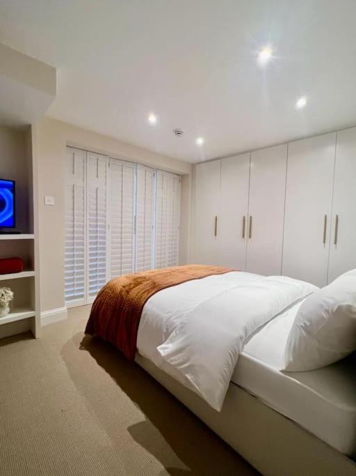 Ferienwohnung New Flat In Holland Park London Exterior foto